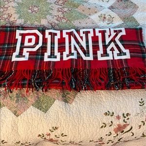 Vs pink blanket